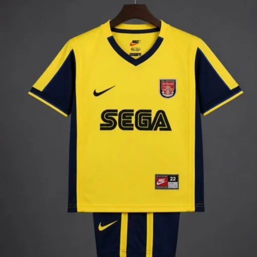Arsenal 00/01 Away Kit