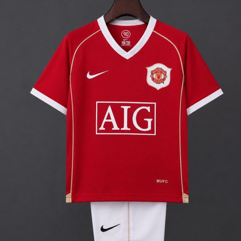 Manchester United 06/07 Home Kit