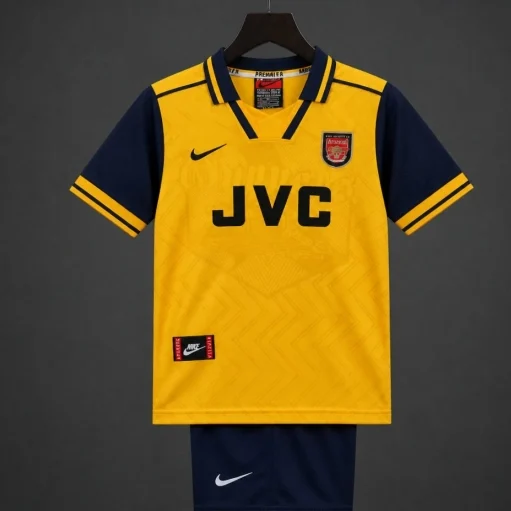 Arsenal 96/97 Away Kit