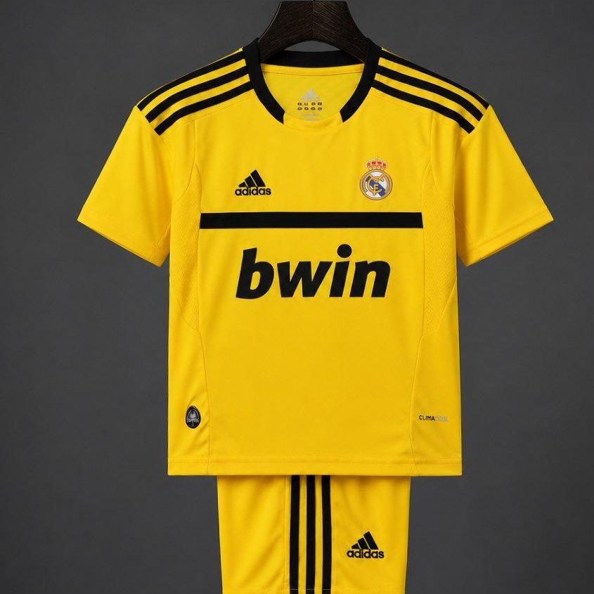 Real Madrid 11/12 Goalkeeper Yellow Kit