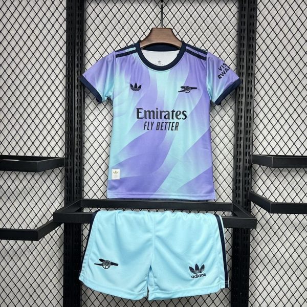 Arsenal 24/25 Away Kit