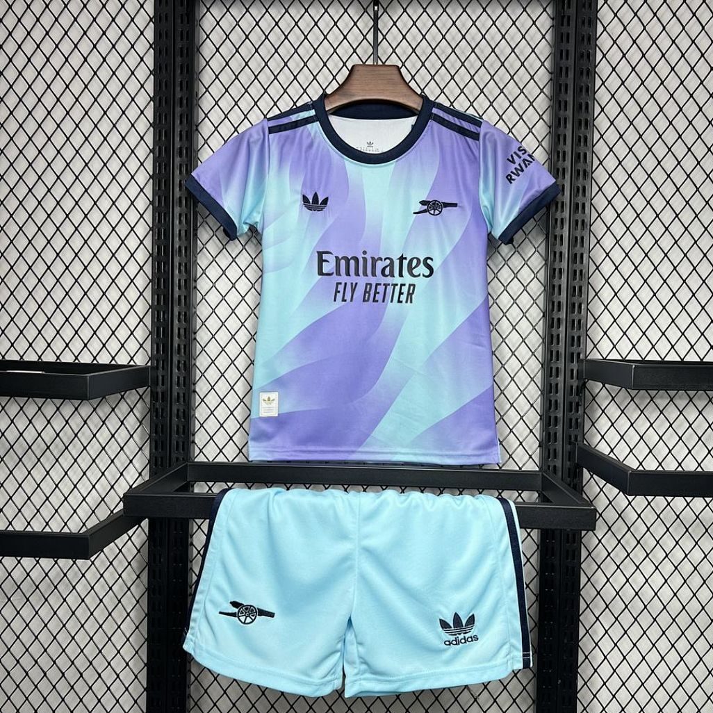 Arsenal 24/25 Away Kit
