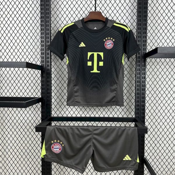 Bayern Munich 25/26 Goalkeeper Kit