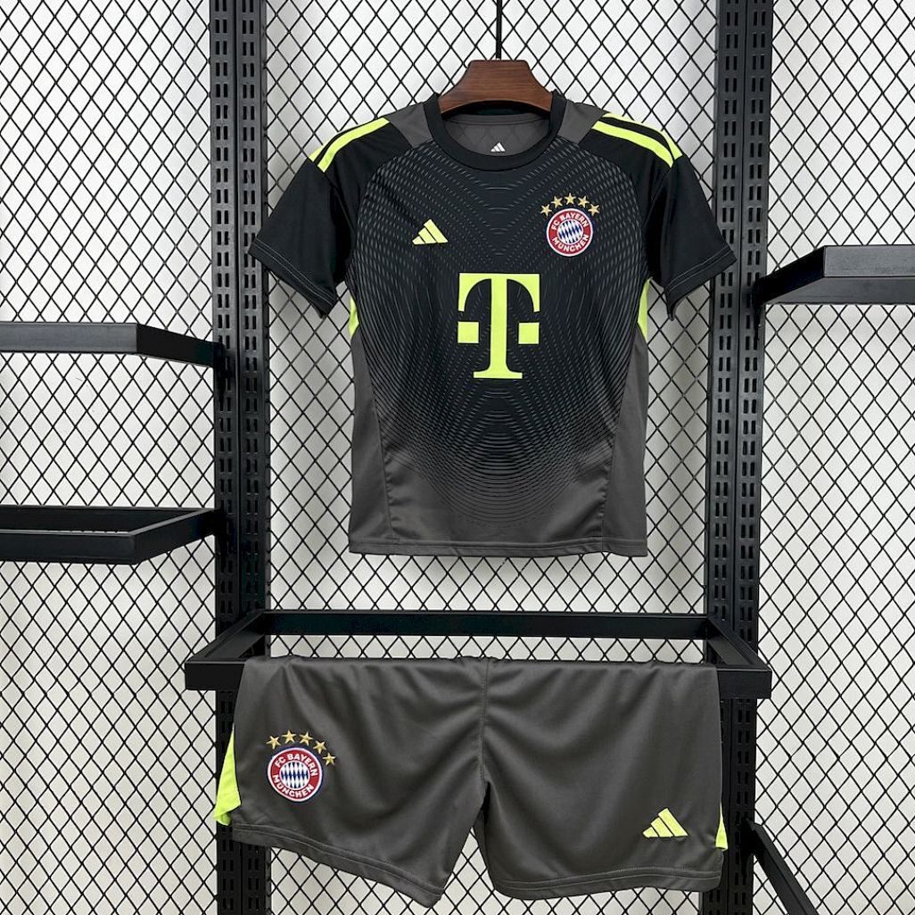 Bayern Munich 25/26 Goalkeeper Kit