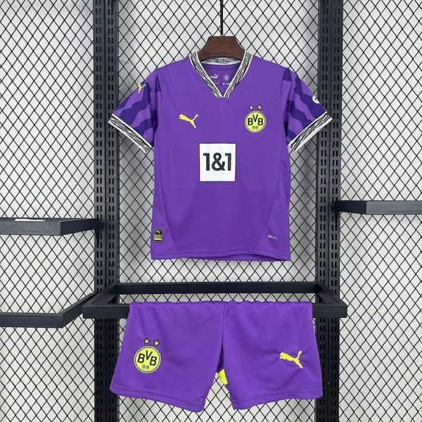 Borussia Dortmund 24/25 Goalkeeper Kit