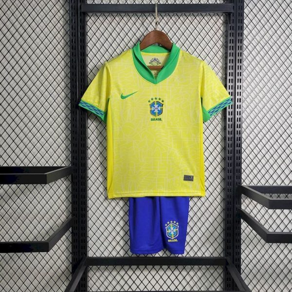Brazil 24/25 Home Kit