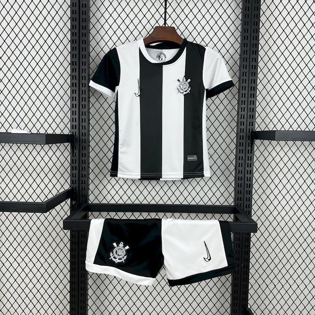 Corinthians 24/25 Third Kit