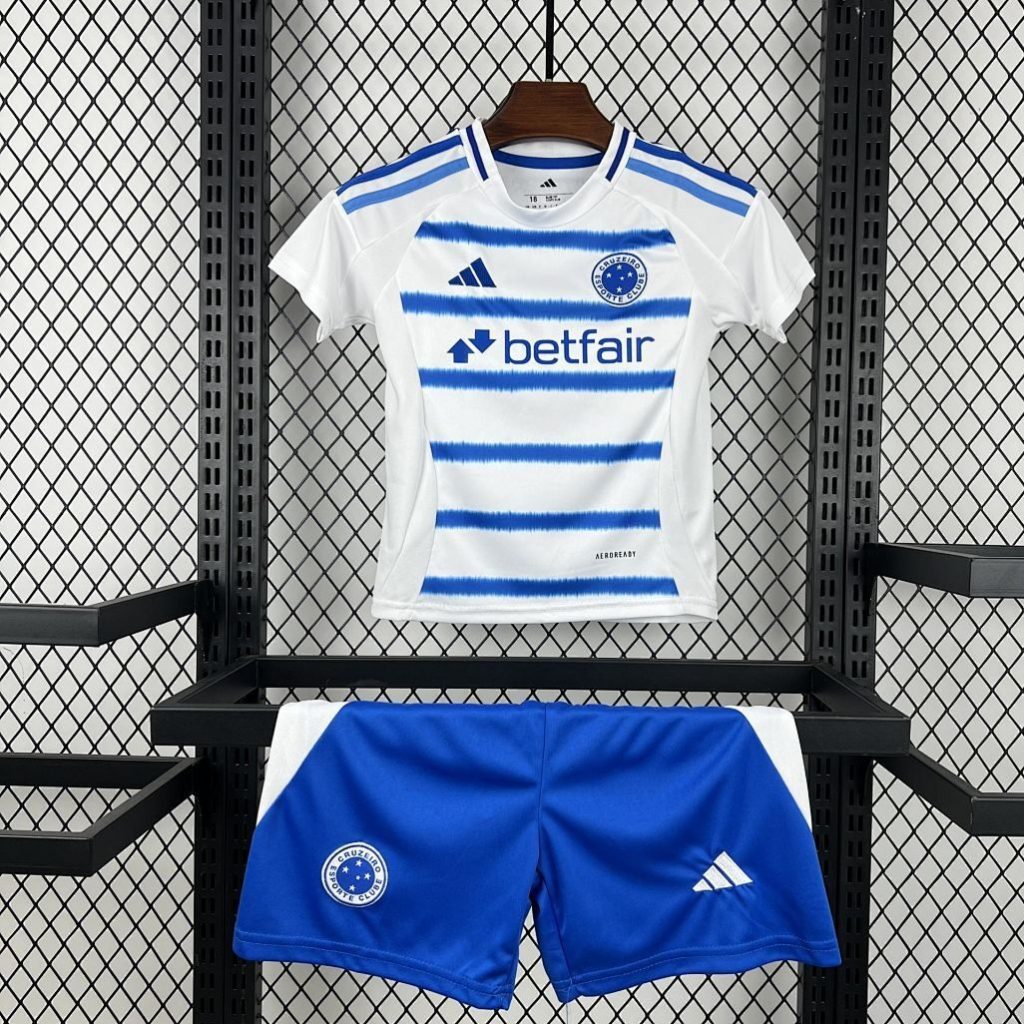 Cruzeiro 26/27 Away Kit