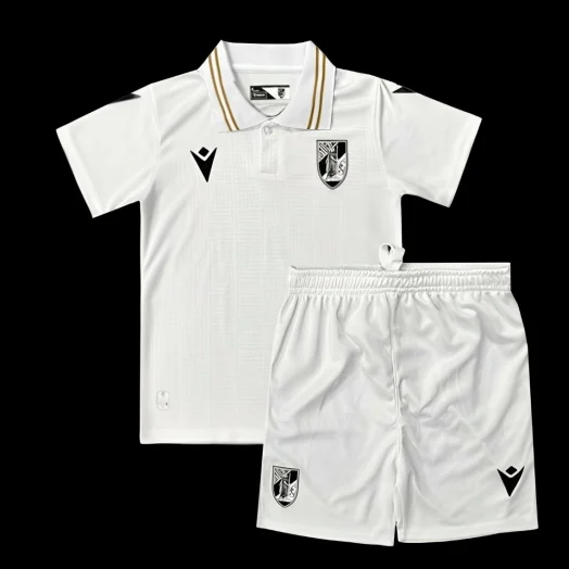 Vitoria SC 24/25 Home Kit