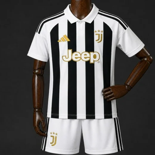 Juventus 26/27 Home Kit