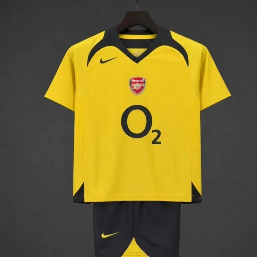Arsenal 05/06 Away Kit