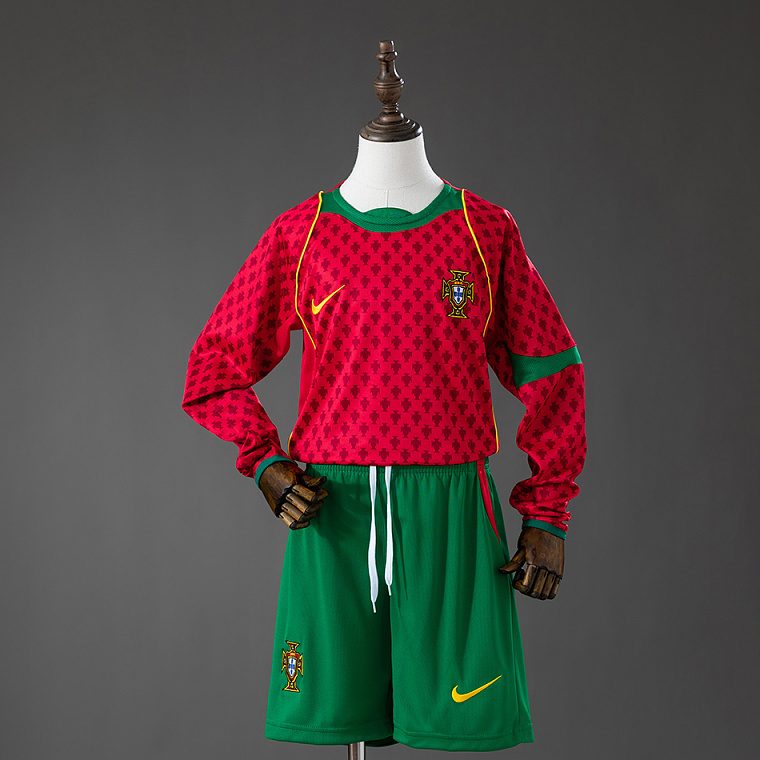 Portugal 04/05 Home Long Sleeve Kit