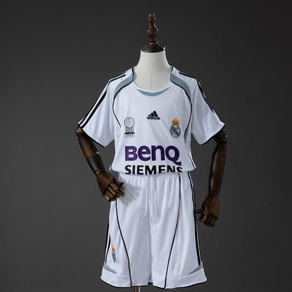 Real Madrid 06/07 Home Kit