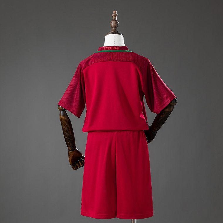 Portugal 16/17 Home Kit