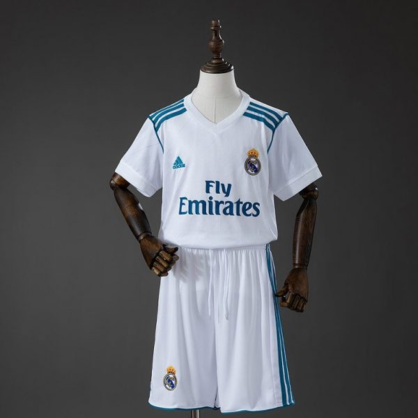 Real Madrid 17/18 Home Kit