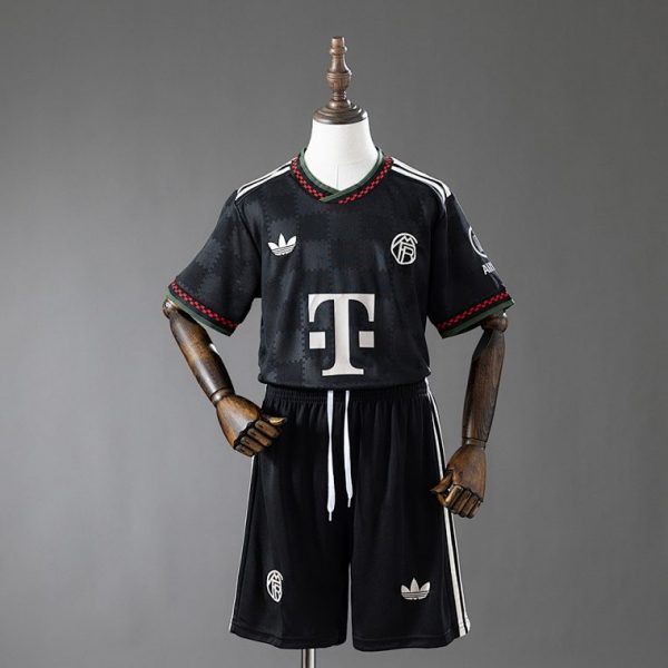Bayern Munich 25/26 Away Kit