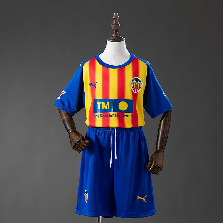 Valencia 25/26 Third Kit
