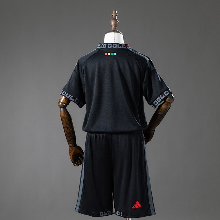 Colo Colo 26/27 Away Kit