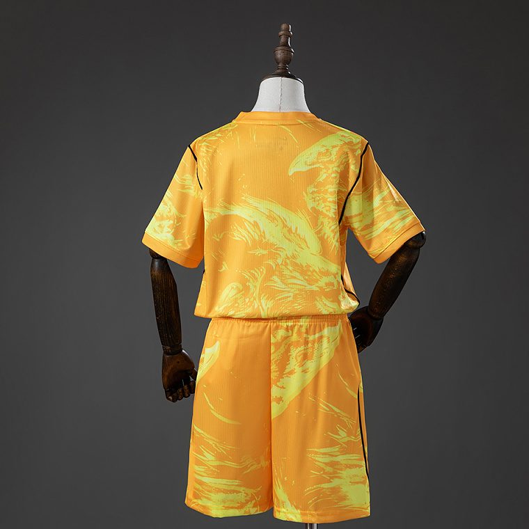 England 26/27 Goalkeeper Yellow Kit