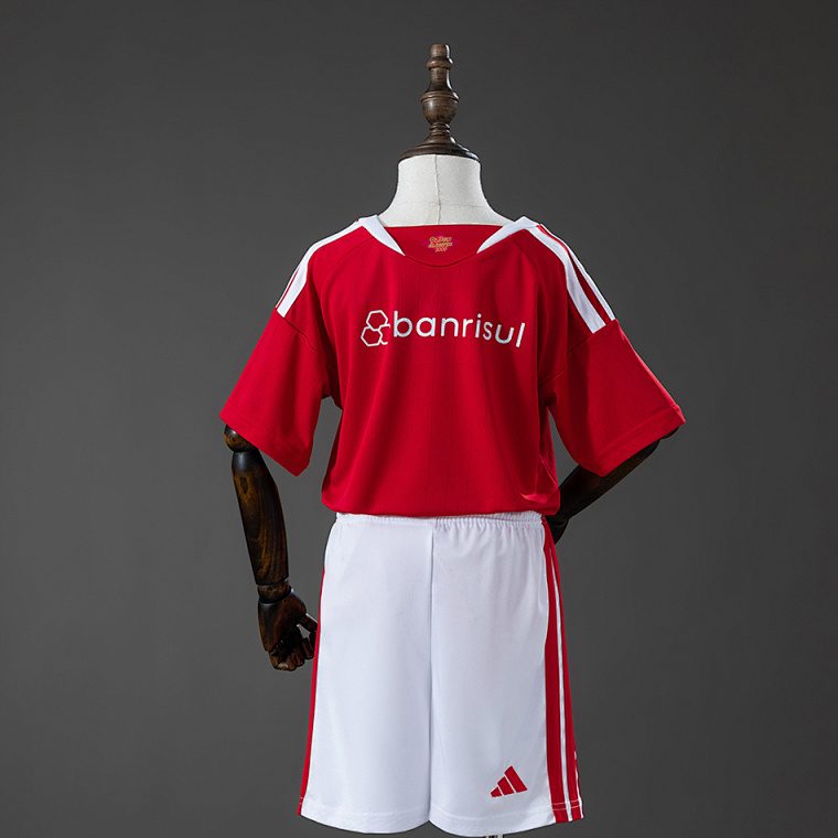 Internacional 26/27 Home Kit