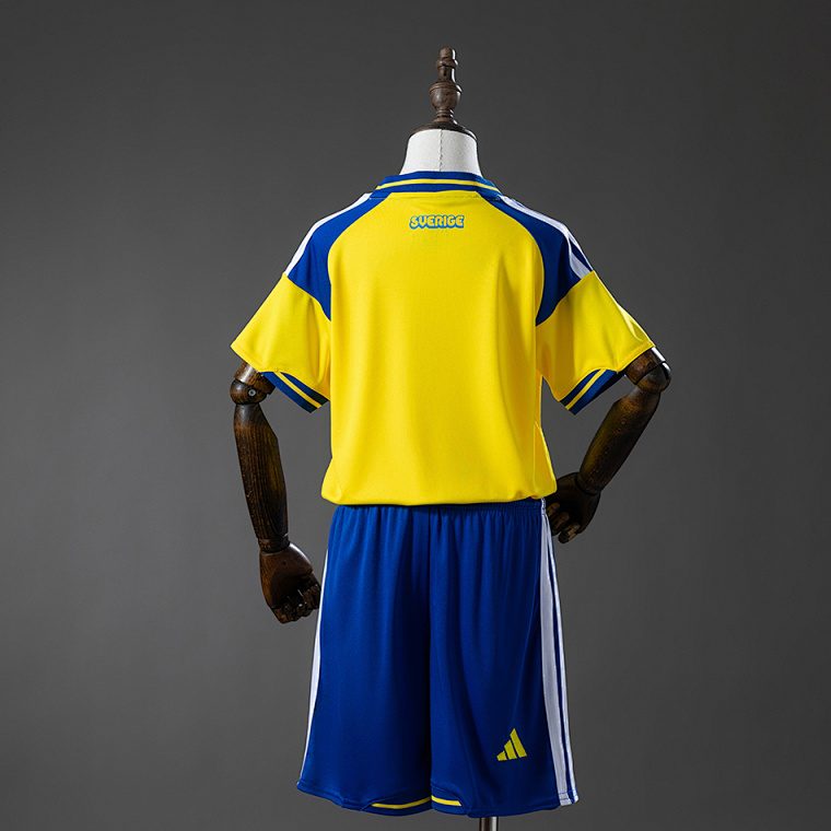 Sweden 26/27 Home Kit
